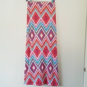 Stretch Multi- Color Pattern Long Skirt Size: 3X